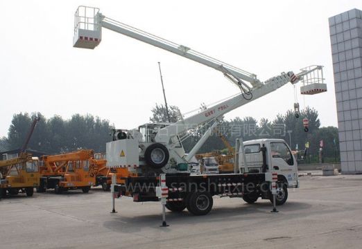 點擊查看詳細信息<br>標(biāo)題：高空作業(yè)車 閱讀次數(shù)：3284