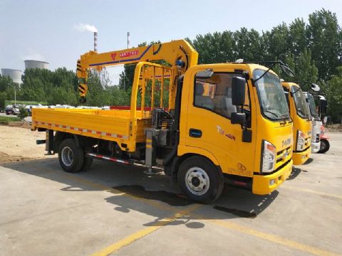 點(diǎn)擊查看詳細(xì)信息<br>標(biāo)題：4噸唐駿隨車吊 閱讀次數(shù)：1629