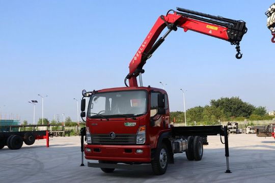 點擊查看詳細信息<br>標題：6.3噸折臂吊 閱讀次數(shù)：2490