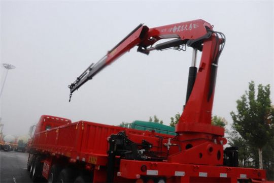 點擊查看詳細信息<br>標題：SQ5S3  5噸折疊臂 閱讀次數(shù)：2785